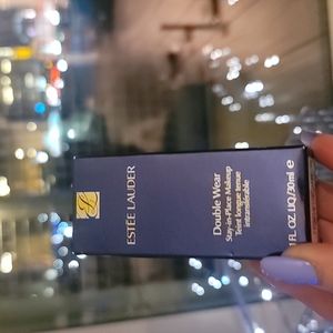 Estee Lauder Double Wear Foundation